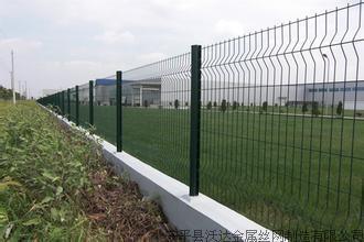 防护栏围栏 铁丝围栏网 外墙护栏网