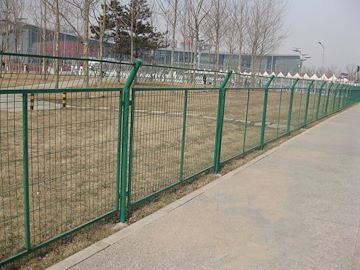 高速公路护栏网 高速公路围网 隔离网