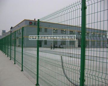 场地围栏，厂区隔离防护网栏，铁网围墙