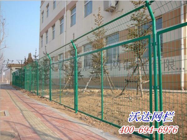 供应厂区护栏网 围墙栅栏 铁丝网围墙 工厂护栏网